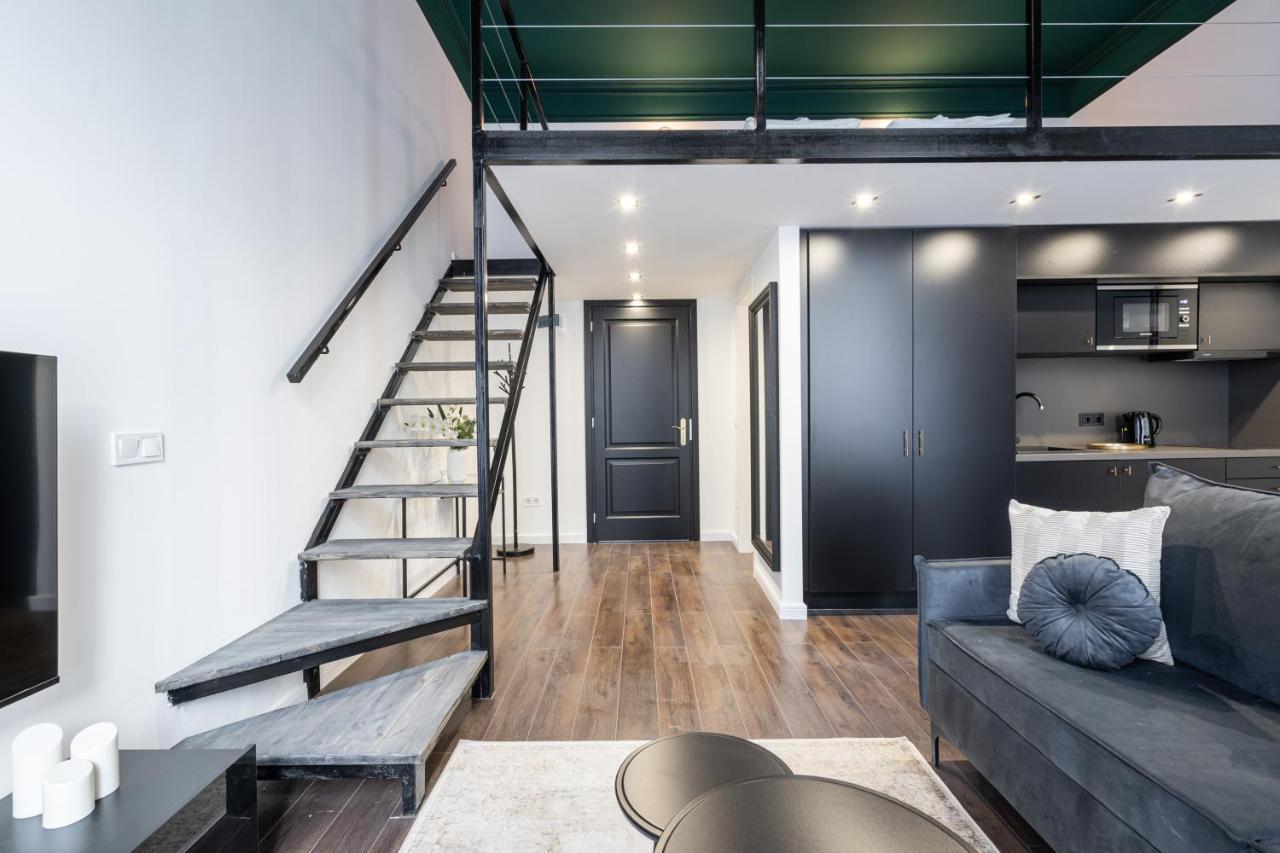 E41 - Trendy Boutique Apartments - Prime Spot By Bqa Budapest Bagian luar foto