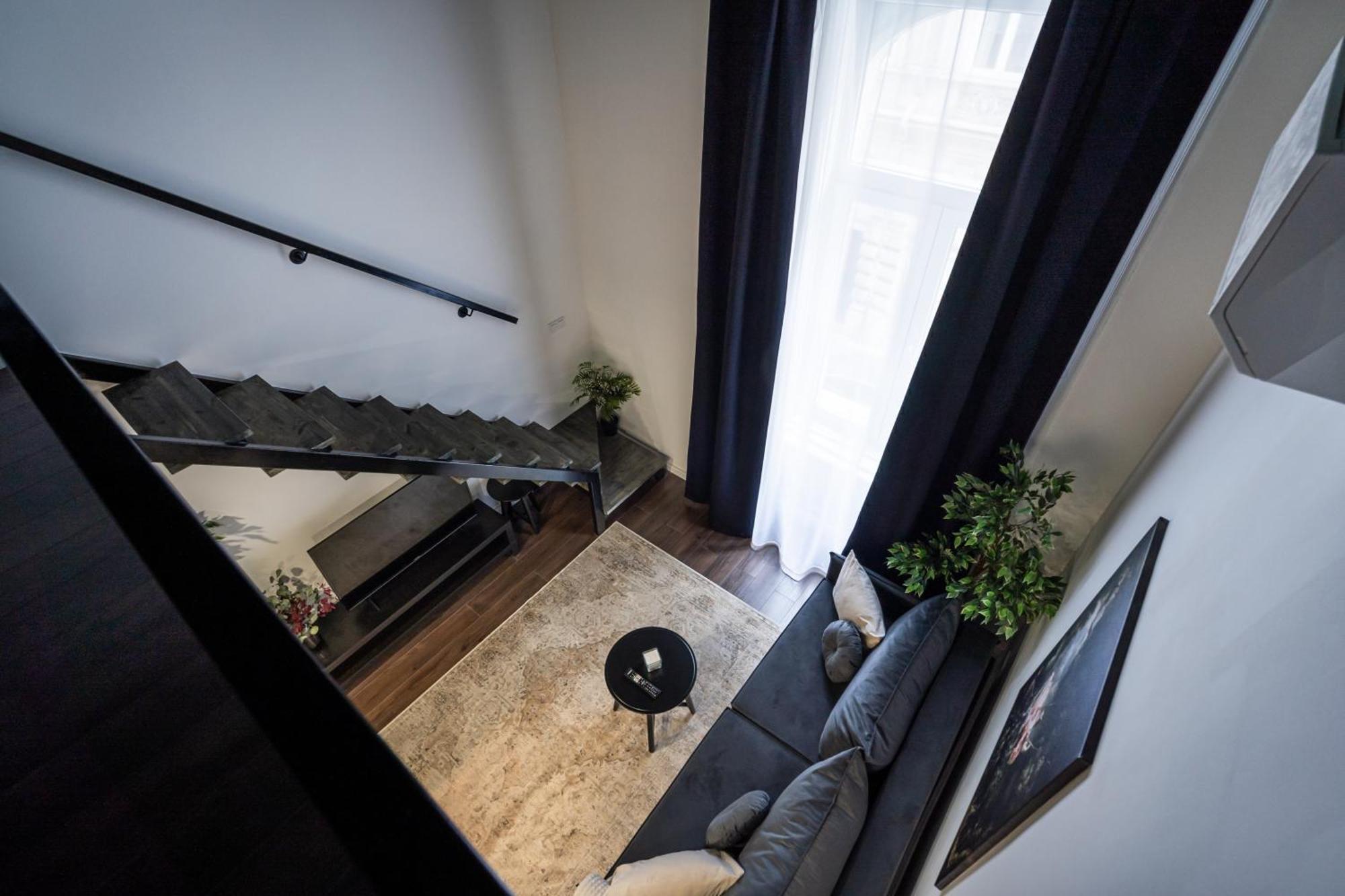E41 - Trendy Boutique Apartments - Prime Spot By Bqa Budapest Ruang foto