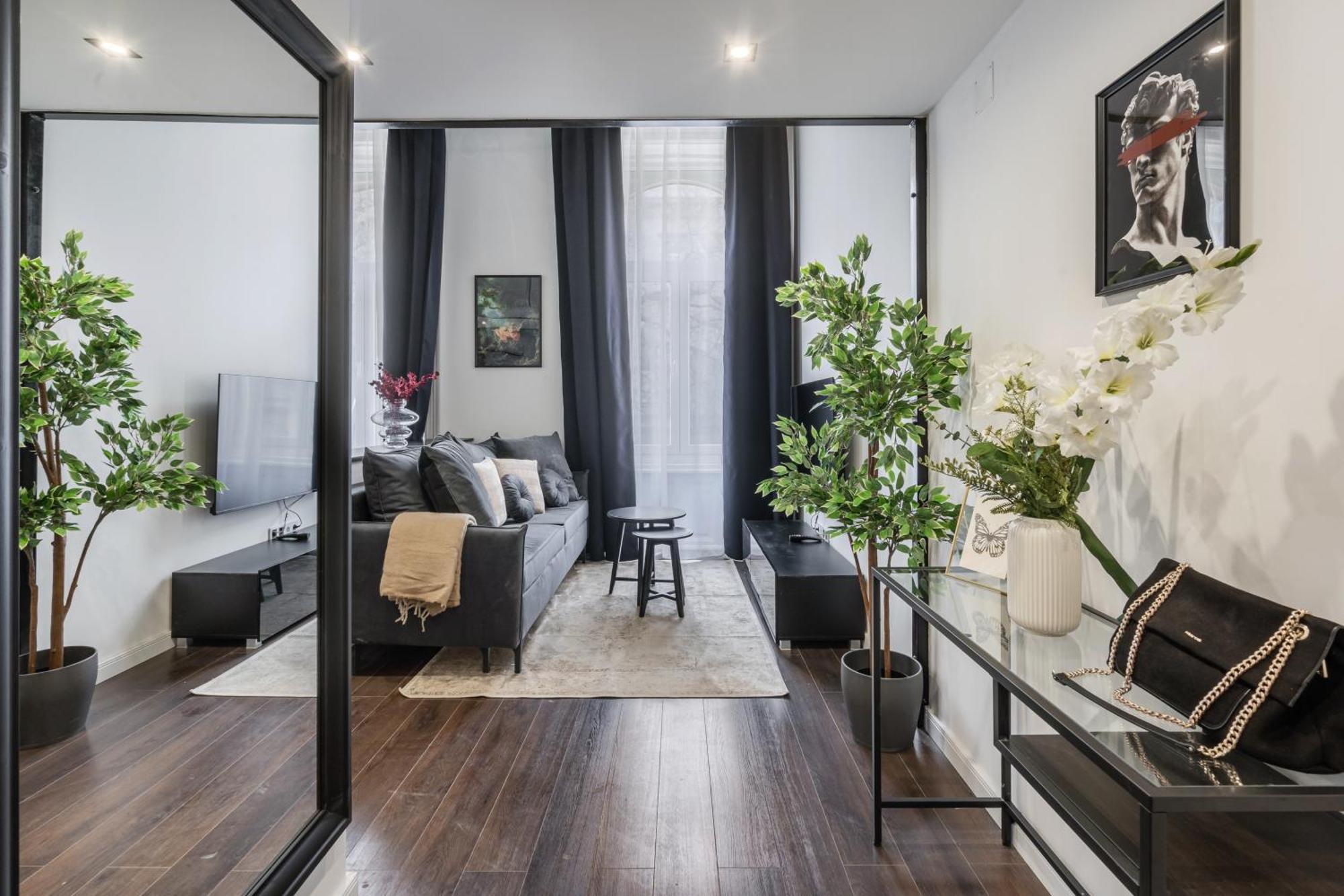 E41 - Trendy Boutique Apartments - Prime Spot By Bqa Budapest Ruang foto
