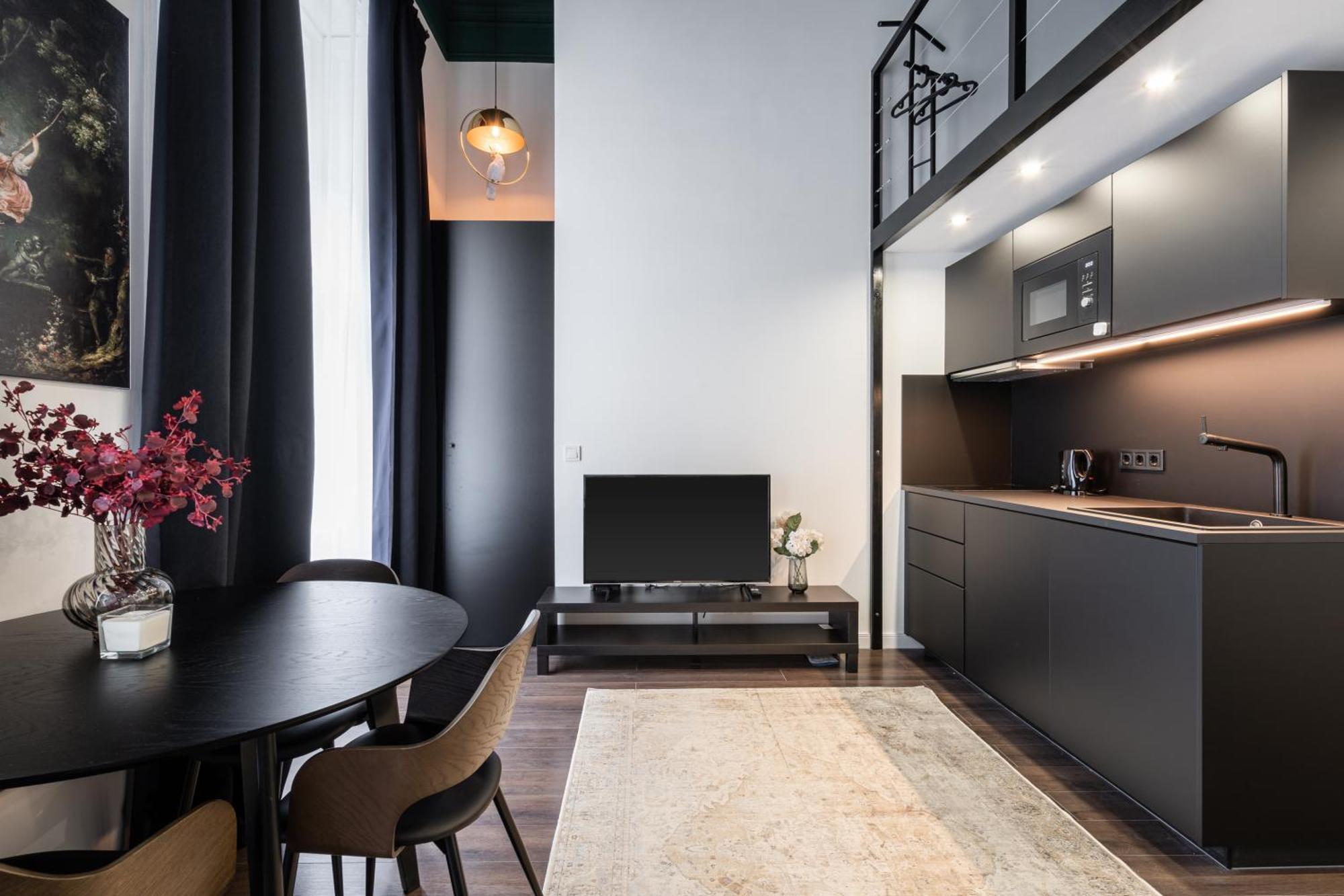 E41 - Trendy Boutique Apartments - Prime Spot By Bqa Budapest Ruang foto