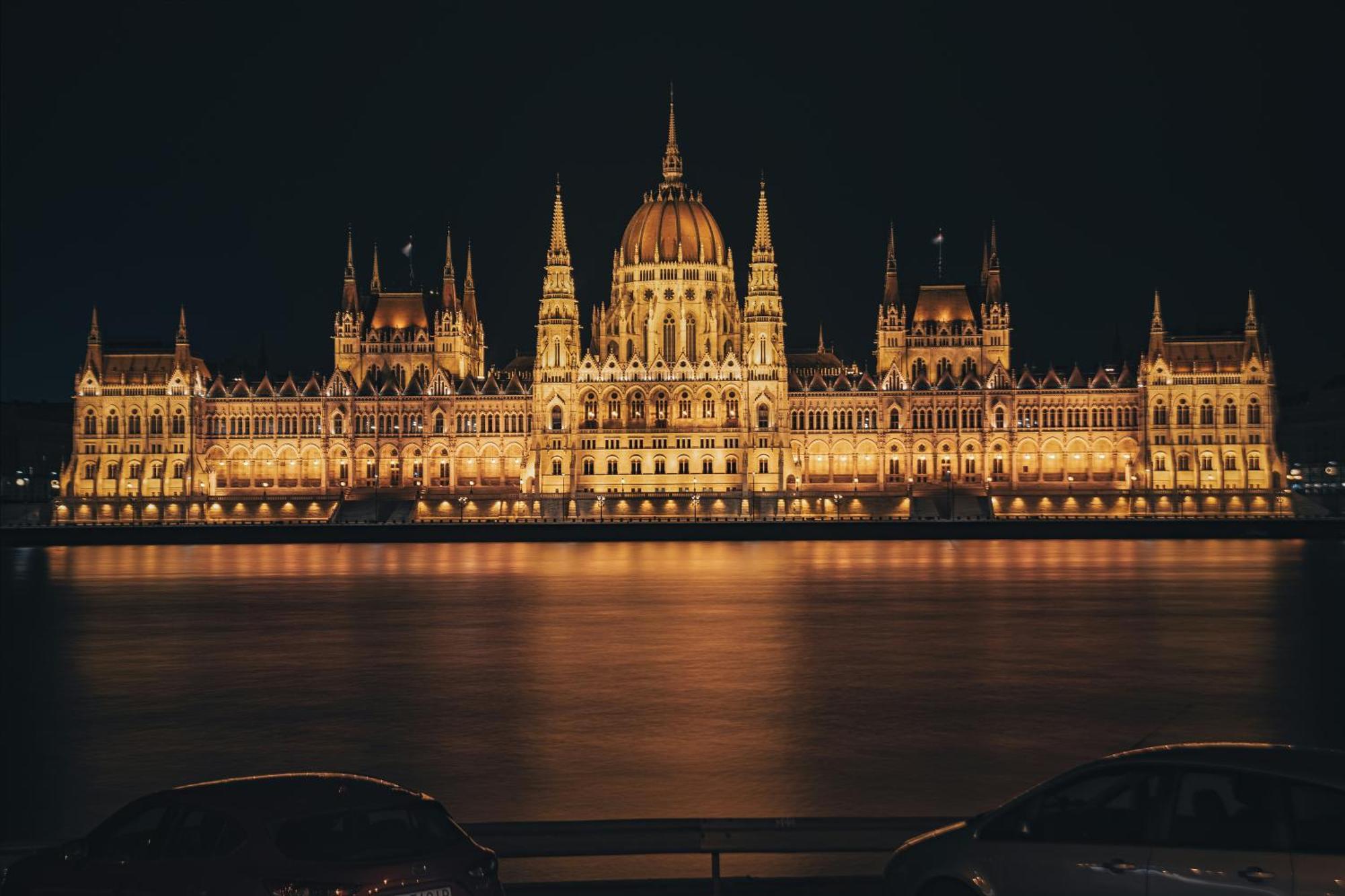 E41 - Trendy Boutique Apartments - Prime Spot By Bqa Budapest Bagian luar foto